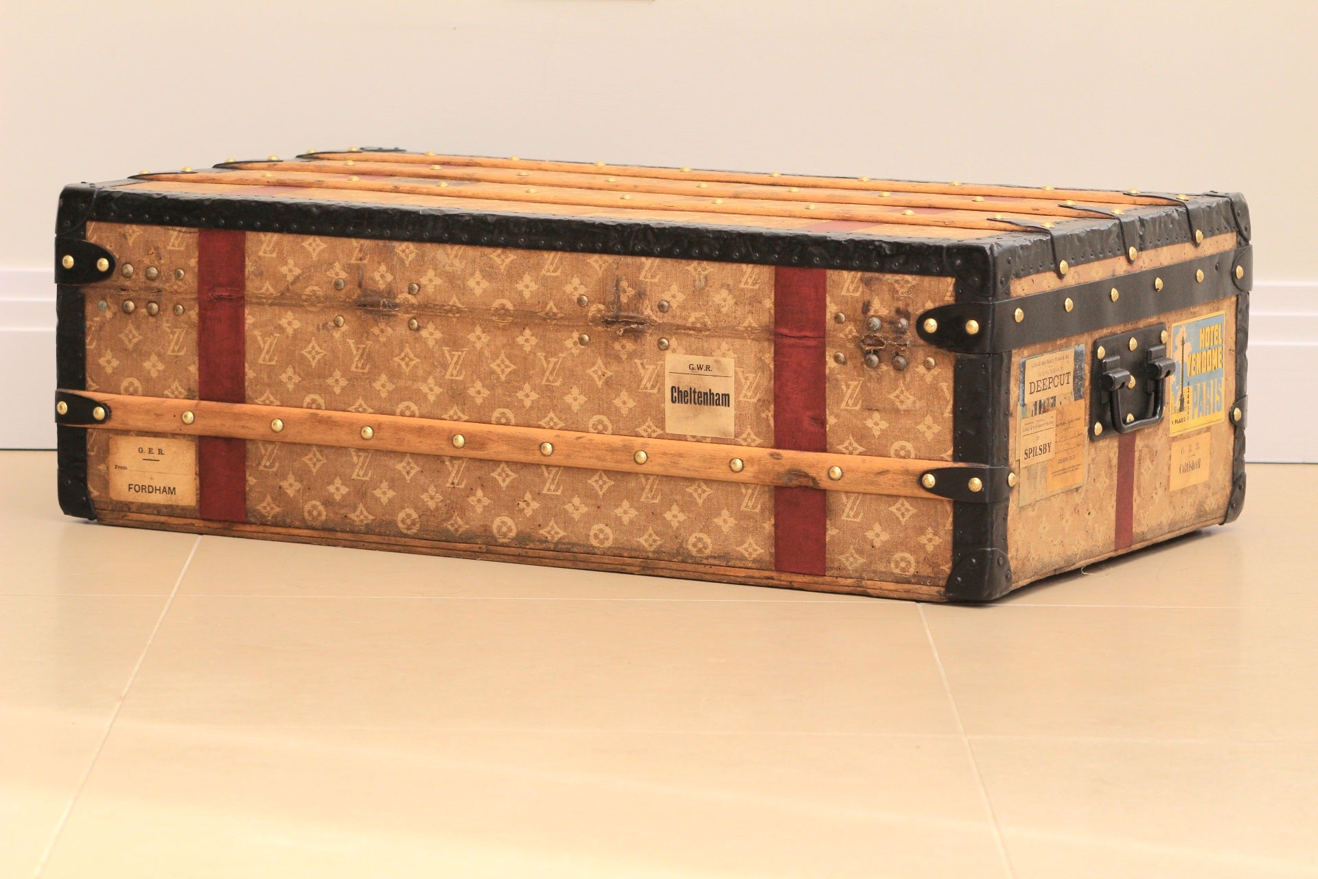 Amazing Louis Vuitton Cabin Trunk in Monogram Woven Canvas - Circa 1900's  For Sale at 1stDibs