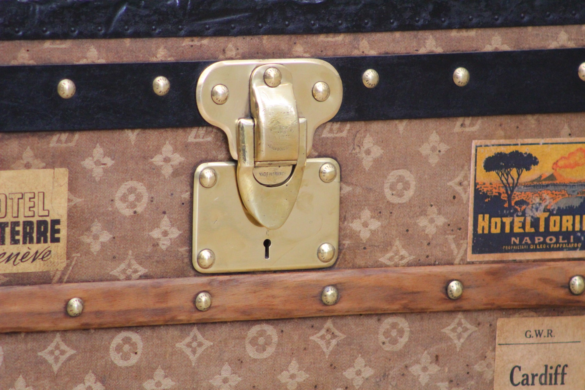Amazing Louis Vuitton Cabin Trunk in Monogram Woven Canvas - Circa 1900's  For Sale at 1stDibs