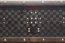 Load image into Gallery viewer, Louis Vuitton Trunk
