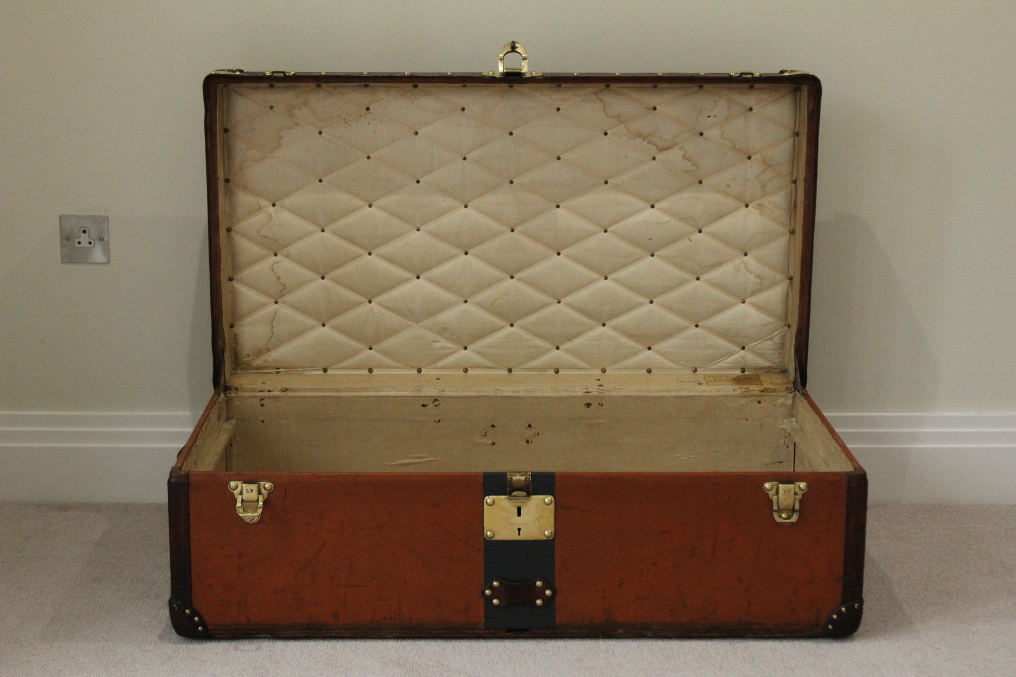 1900s Louis Vuitton Monogram Cabin Trunk – ILWT - In Luxury We Trust
