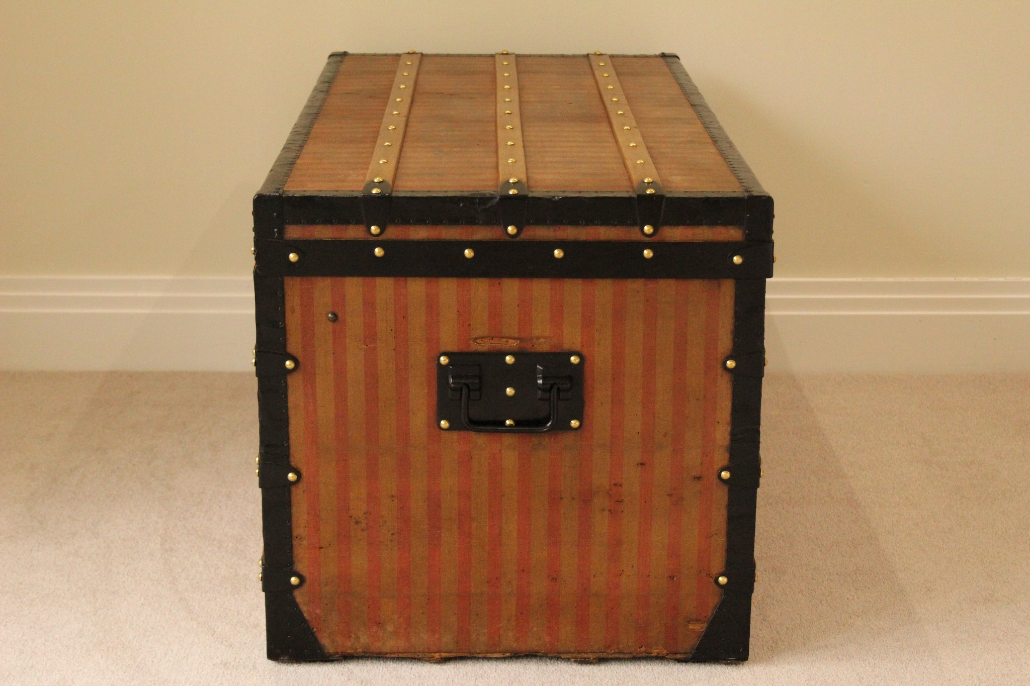 1877 Louis Vuitton Rayee Courier Trunk – ILWT - In Luxury We Trust